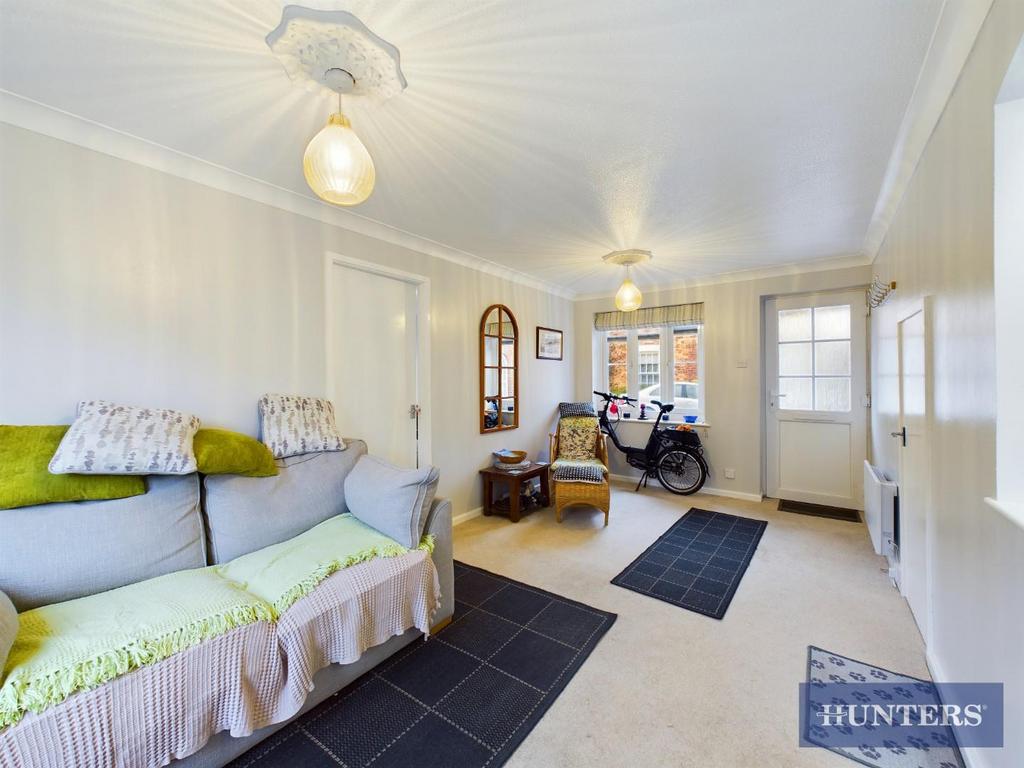 CAM03407 G0-PR0025-STILL004.jpg