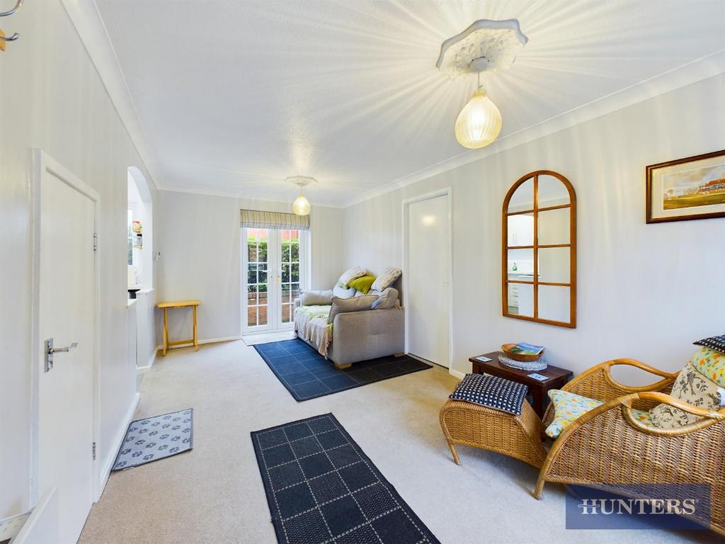 CAM03407 G0-PR0025-STILL003.jpg