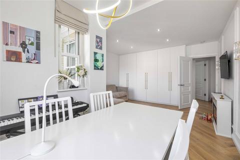 2 bedroom flat for sale, Devon Mansions, London, Tooley Street, SE1