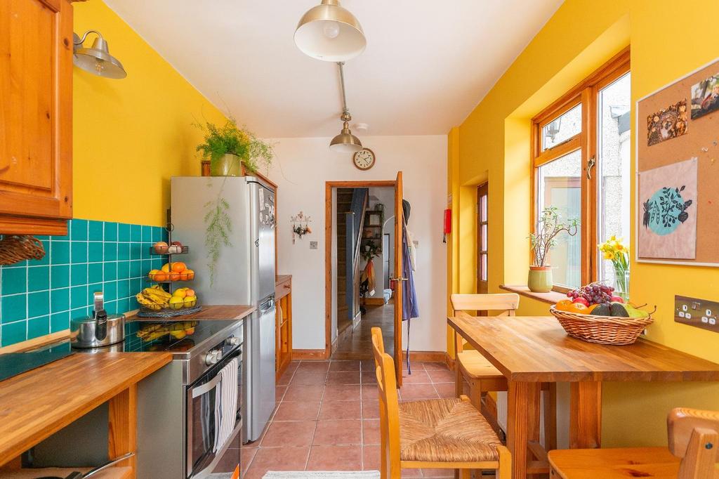 1 B0 H9 HN - Kitchen A.jpg