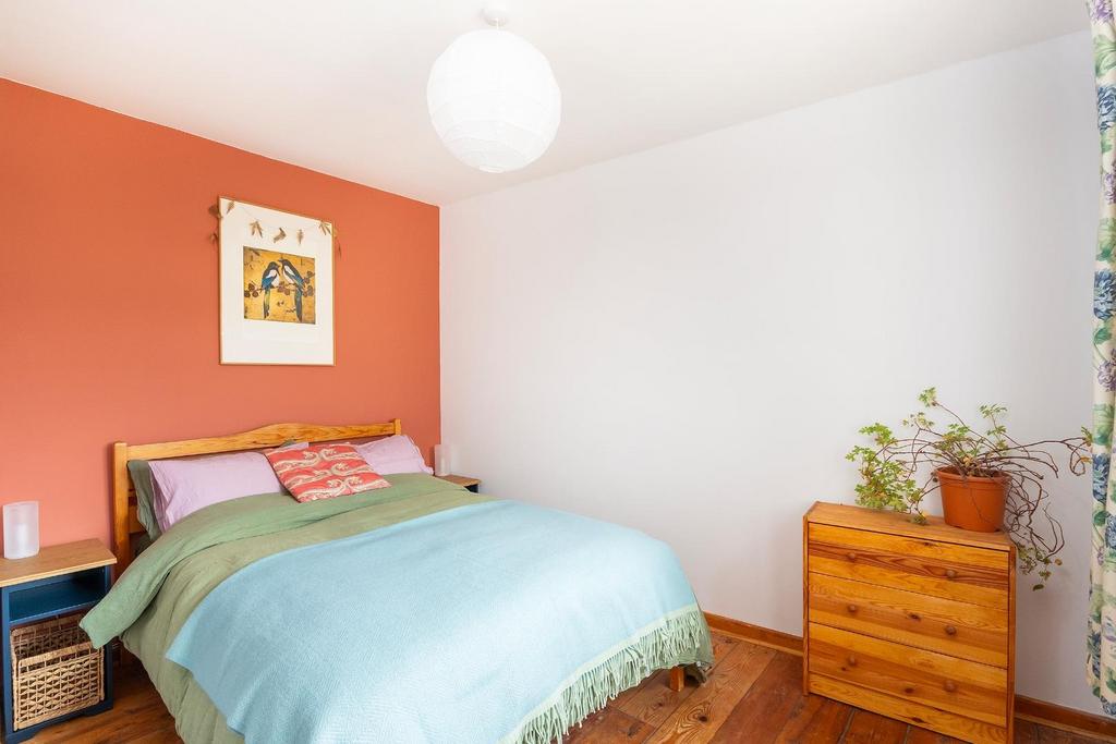 1 B0 H9 HN - Bedroom E.jpg