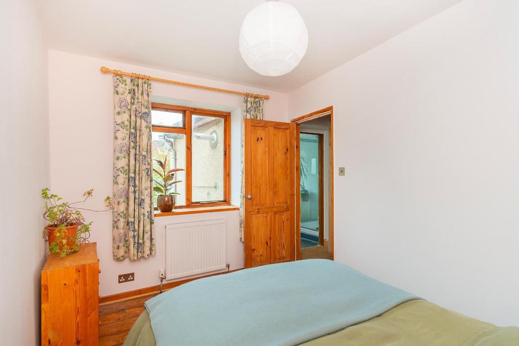 1 B0 H9 HN - Bedroom D.jpg