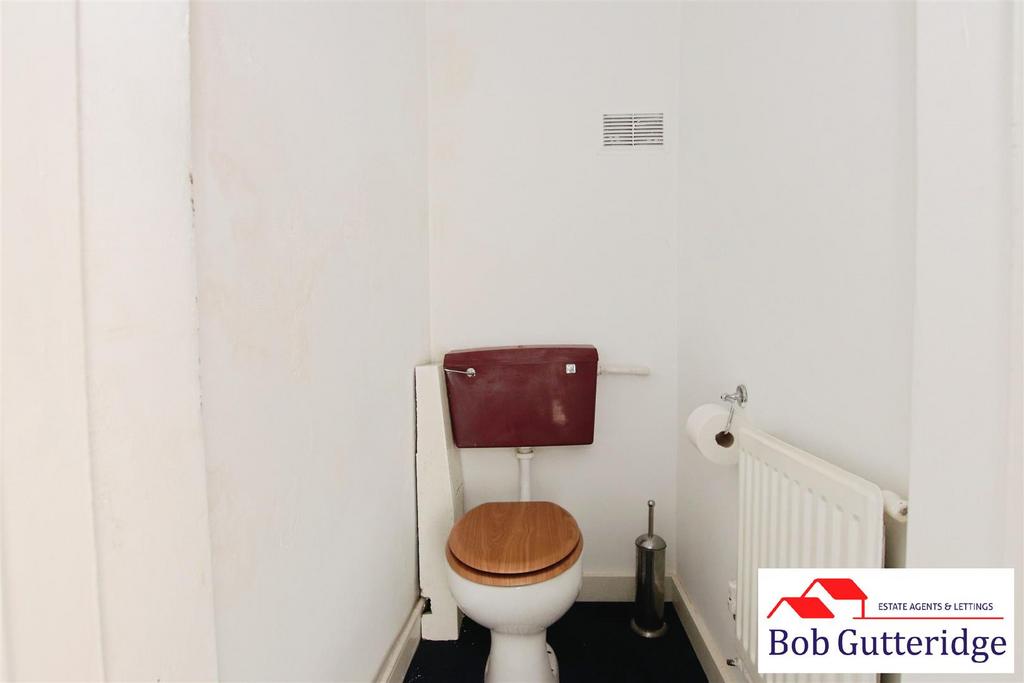 Downstairs wc