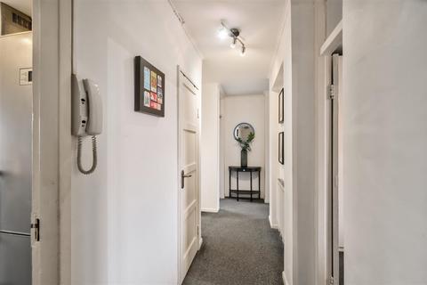 34 Althorne Gardens, London, E18 2DA
