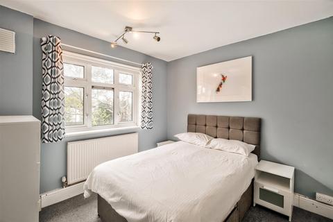 34 Althorne Gardens, London, E18 2DA