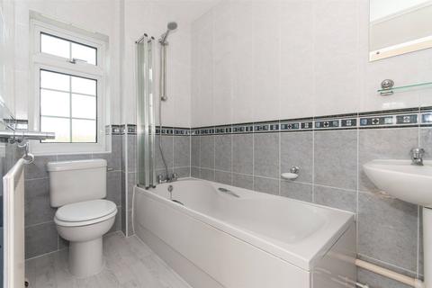 3 Millway, Reigate, RH2 0RH