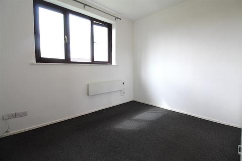 2 bedroom apartment to rent, Alexandria Drive, Westhoughton