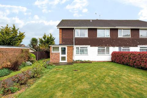 2 bedroom maisonette for sale, Penshurst Walk, Bromley, Kent, BR2