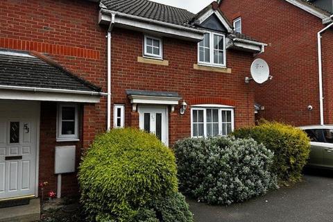 3 bedroom house to rent, Buttercup Close - Corby