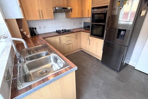 3 bedroom semi-detached house to rent, Blenheim Avenue, Canterbury, Kent, CT1