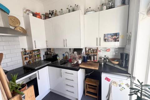 2 bedroom flat to rent, Sillwood Road, Brighton BN1