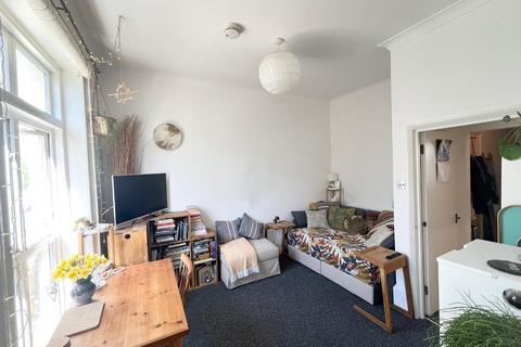 2 bedroom flat to rent, Sillwood Road, Brighton BN1