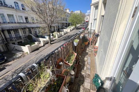 2 bedroom flat to rent, Sillwood Road, Brighton BN1