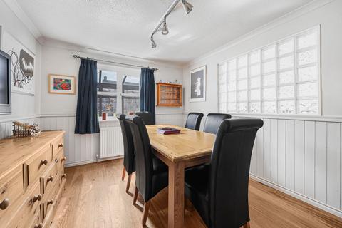26 Barlow Close, Wheatley, Oxford, OX33 1NL
