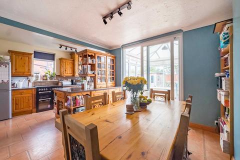 4 bedroom semi-detached house for sale, Upper Batley Lane, Birstall