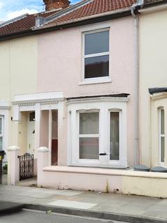 4 bedroom house to rent, Bath Road, Hampshire PO4