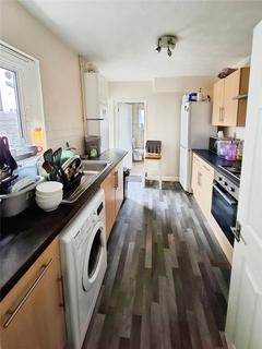 4 bedroom house to rent, Bath Road, Hampshire PO4