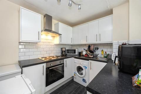 1 bedroom flat for sale, London Road, Patcham, Brighton