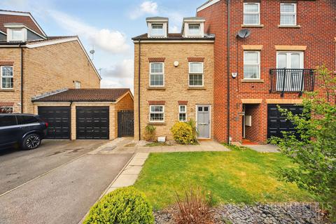 12 Barleyfields Close, Ackworth, Pontefract, WF7 7RY