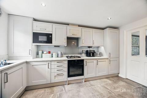 12 Barleyfields Close, Ackworth, Pontefract, WF7 7RY