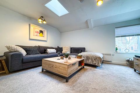 1 bedroom flat for sale, Chandos Street, Bridgwater, Somerset, TA6 3DL