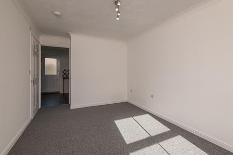 2 bedroom semi-detached house for sale, Churn Drive, Bradford BD6