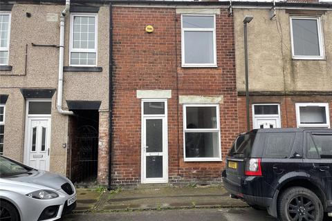 3 bedroom terraced house to rent, Sherwood Street, Chesterfield, Derbyshire, S40