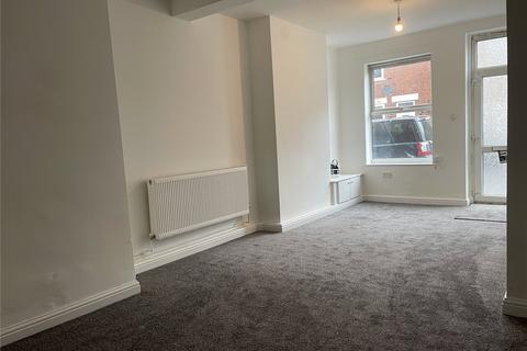3 bedroom terraced house to rent, Sherwood Street, Chesterfield, Derbyshire, S40