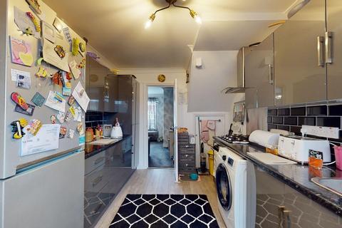 1 Cambridge Terrace, Margate, CT9 2NF