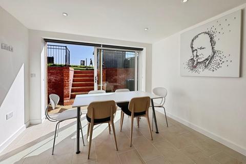 3 bedroom detached house for sale, Ashorne