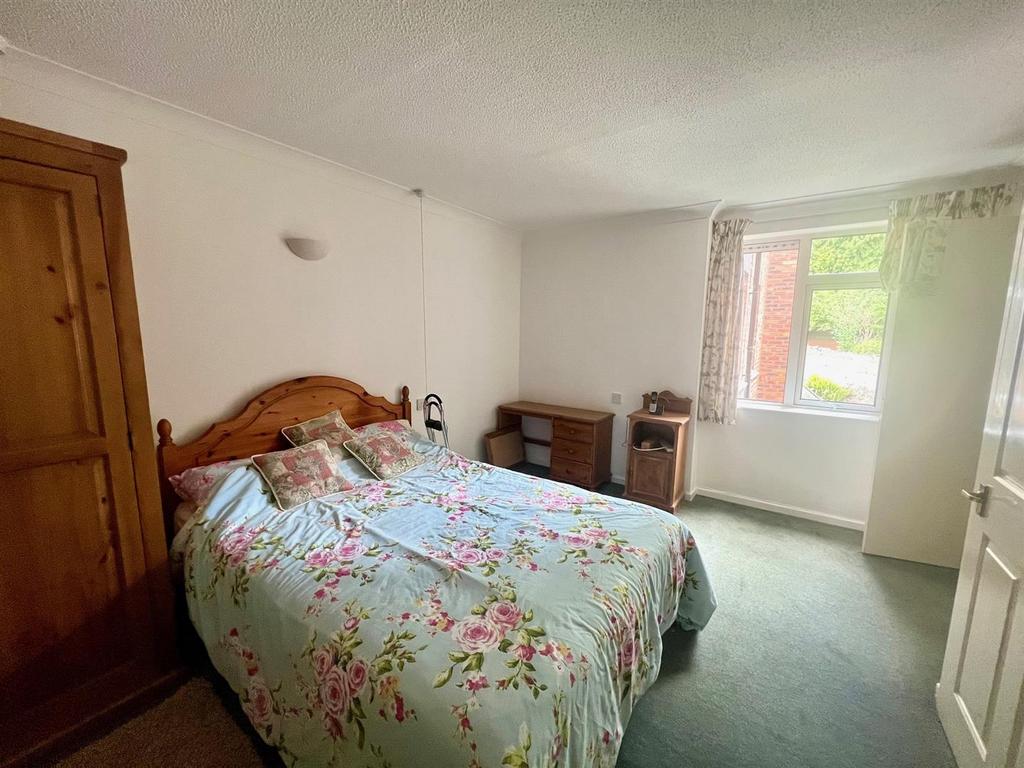 Bedroom One.jpg