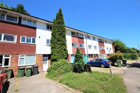 4 bedroom townhouse to rent, Guildford Park Avenue, Guildford