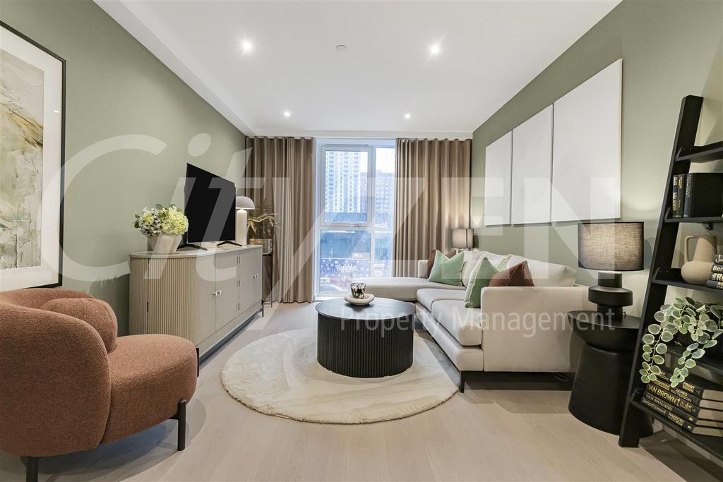 Two bed show flat