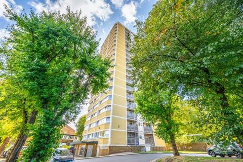 2 bedroom flat for sale, Bannerman House, Lawn Lane, London, SW8