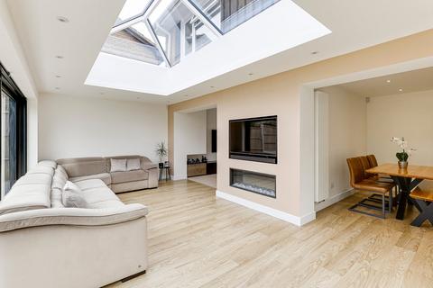 5 bedroom detached house for sale, Farthing Drive, Letchworth Garden City, SG6