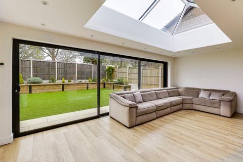 5 bedroom detached house for sale, Farthing Drive, Letchworth Garden City, SG6