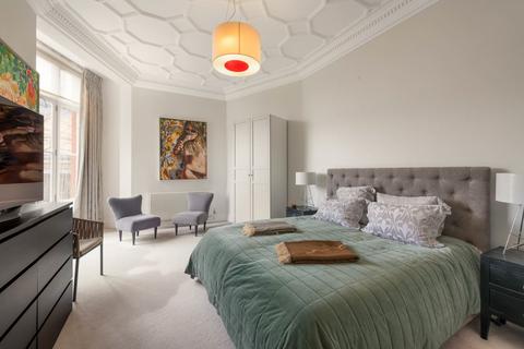 2 bedroom flat for sale, Lower Sloane Street London SW1W