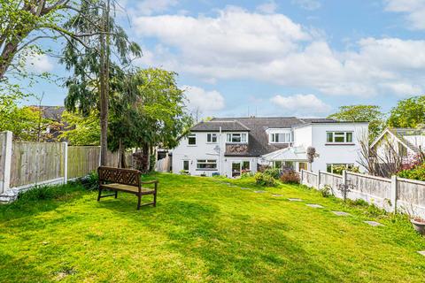 4 bedroom semi-detached house for sale, Hullbridge Road, Rayleigh, SS6