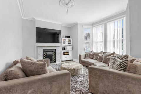 11 Castleton Road, Ilford, IG3 9QW
