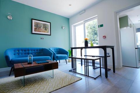 1 bedroom house of multiple occupation to rent, Weston Road, Guildford, Surrey, GU2