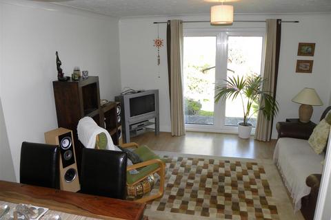 2 bedroom semi-detached house to rent, Bradbridge Green, Singleton, Ashford, TN23