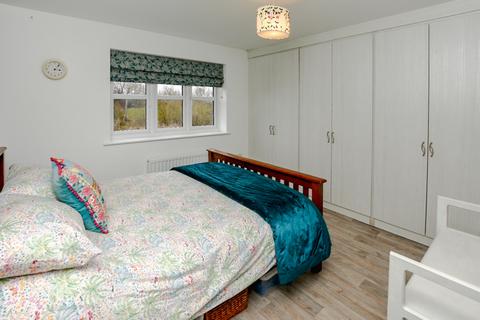32 Britten Crescent, Moulton, Northwich, CW9 8XA