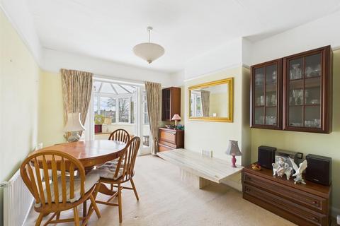 3 bedroom house for sale, Lyndhurst Road, Coulsdon CR5