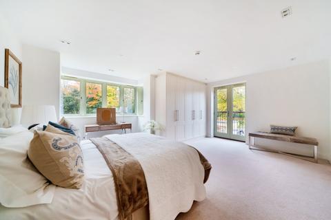 2 bedroom retirement property for sale, Maple Grange, Siddington, Cirencester, GL7