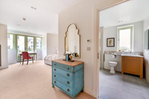 2 bedroom retirement property for sale, Maple Grange, Siddington, Cirencester, GL7