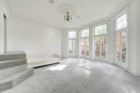 undefined, Egerton Gardens, London SW3