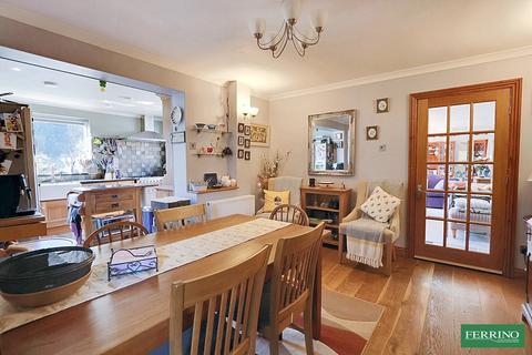 undefined, (4 Double Beds), Cinderford, Gloucestershire. GL14 3BA