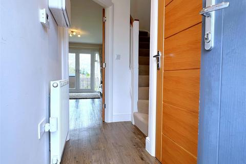 2 bedroom end of terrace house for sale, Royal Boulevard, Bishops Tachbrook, Leamington Spa