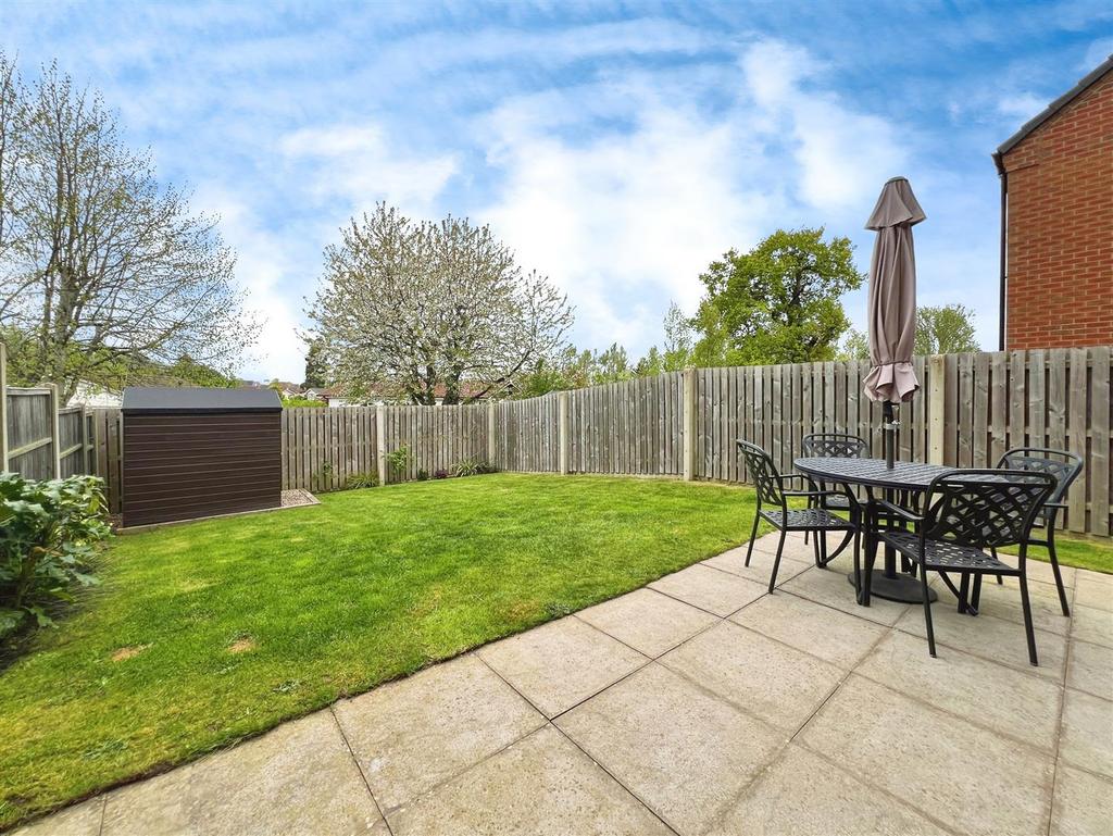 96ec9aed-garden.jpg