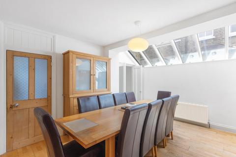54 Arlington Road, London, W13 8PE